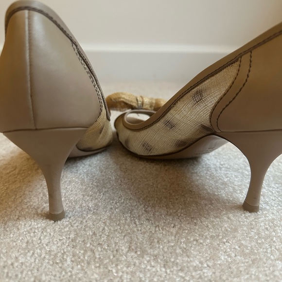 Valentino Nude Patent Raffia Bow Pumps Peep Toe Kitten Heels size 38 - Picture 5 of 6